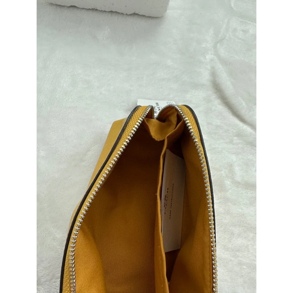 Coach crossgrain leather